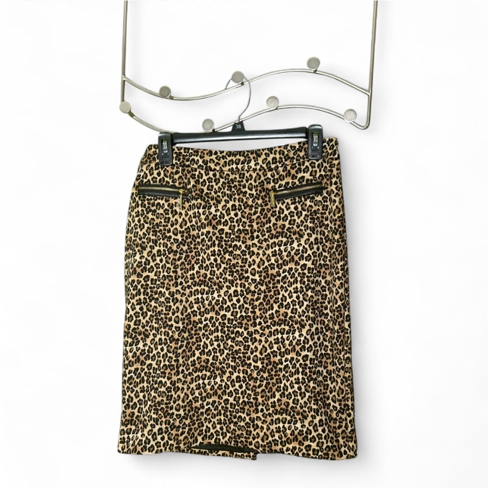 5/$25 Dana Buchman Leopard Print Pencil Skirt